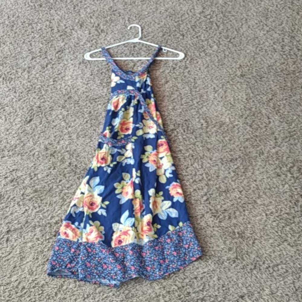 A cute flower dress wavy and awesome great